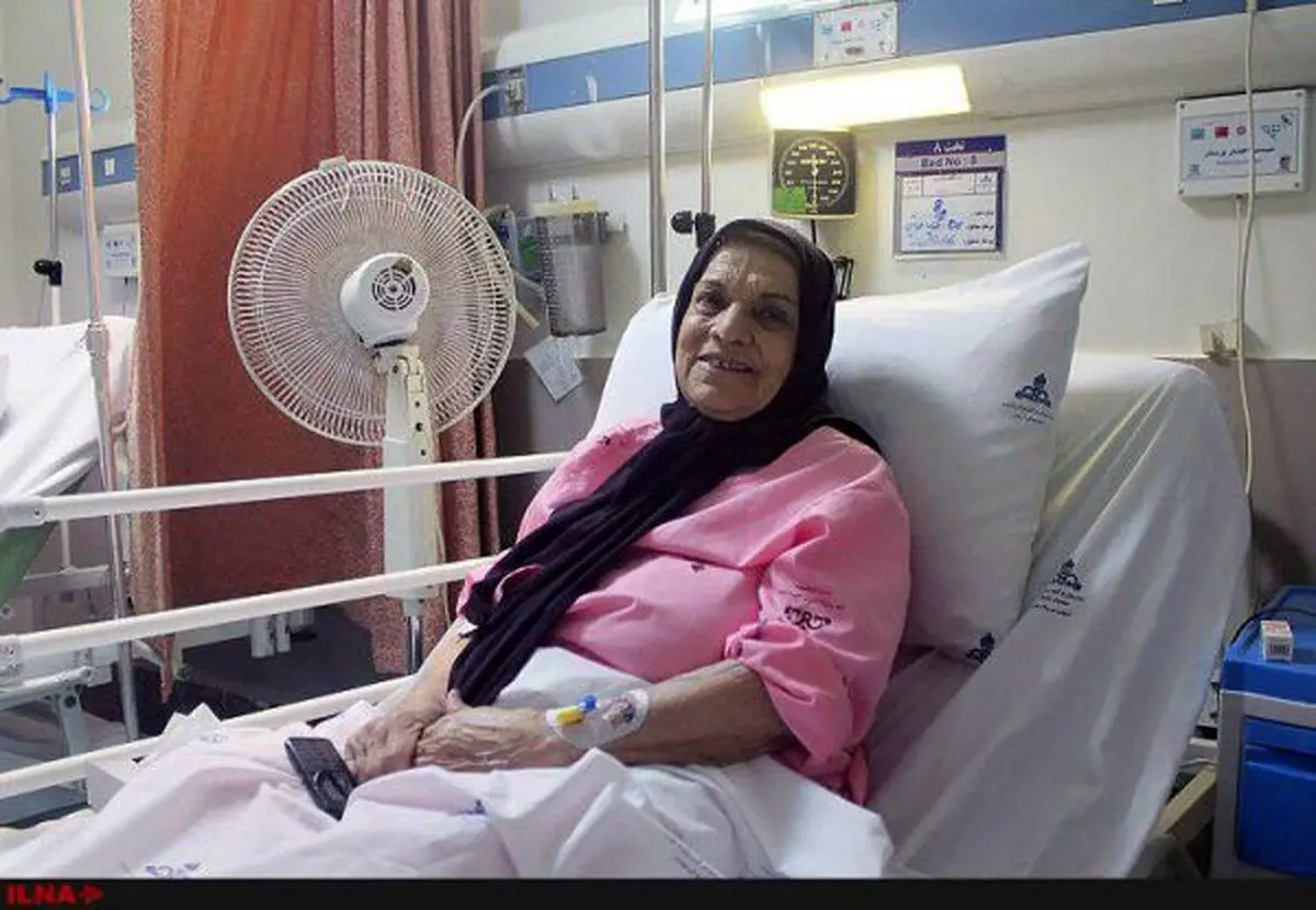 گلایه‌های هنرمند پیشکسوت روی تخت بیمارستان/چه کسی باید از مو سفیدان هنر سراغی بگیرد؟