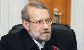 علی لاریجانی : دولت حواس پرتی را کنار گذارد و به فکر خدمت باشد