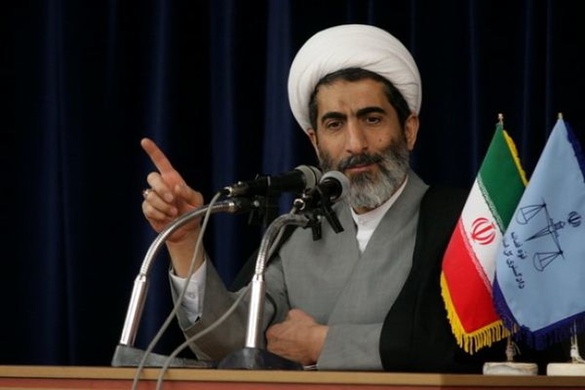 معاون فرهنگی قوهقضاییه: نصّ صریح قانون، فضای قابل رؤیت خودرو را حریم خصوصی نمیداند