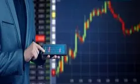 پیش بینی 4 کارشناس درباره وضعیت امروز بورس