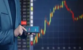 پیش بینی 4 کارشناس درباره وضعیت امروز بورس