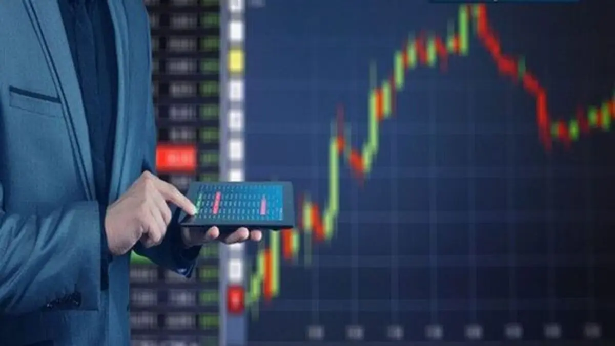 پیش بینی 4 کارشناس درباره وضعیت امروز بورس