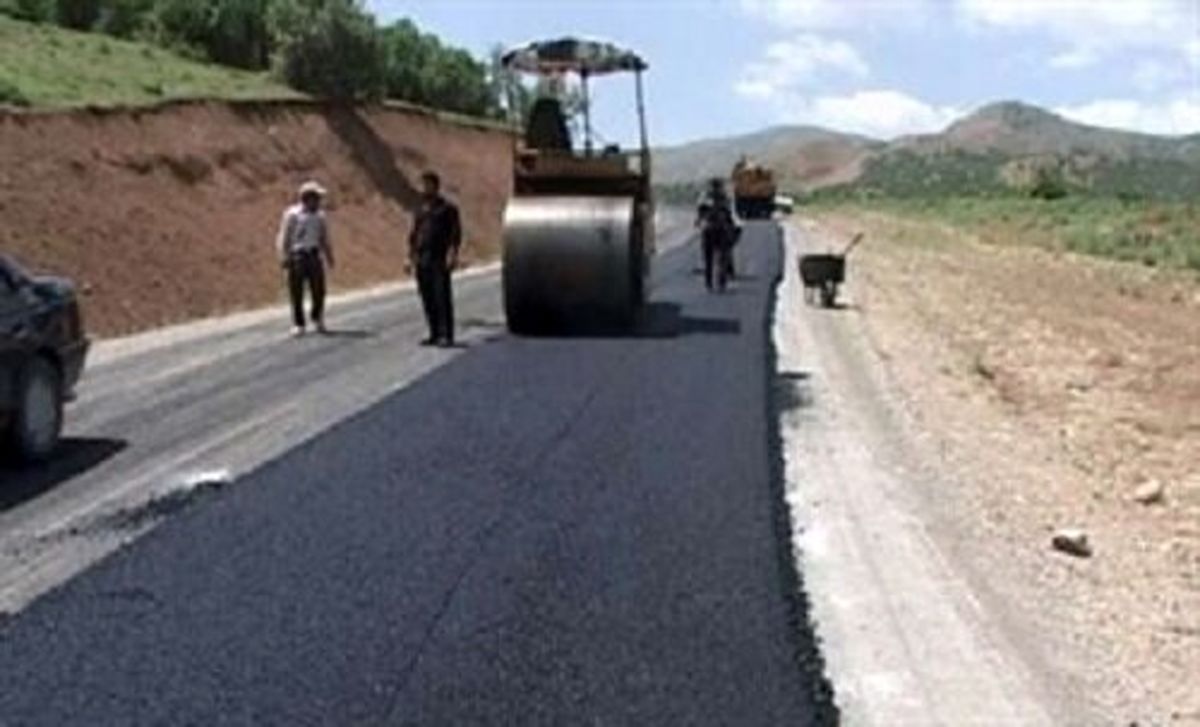 ۱۱۲ کیلومتر از محورهای لرستان آسفالت میشود