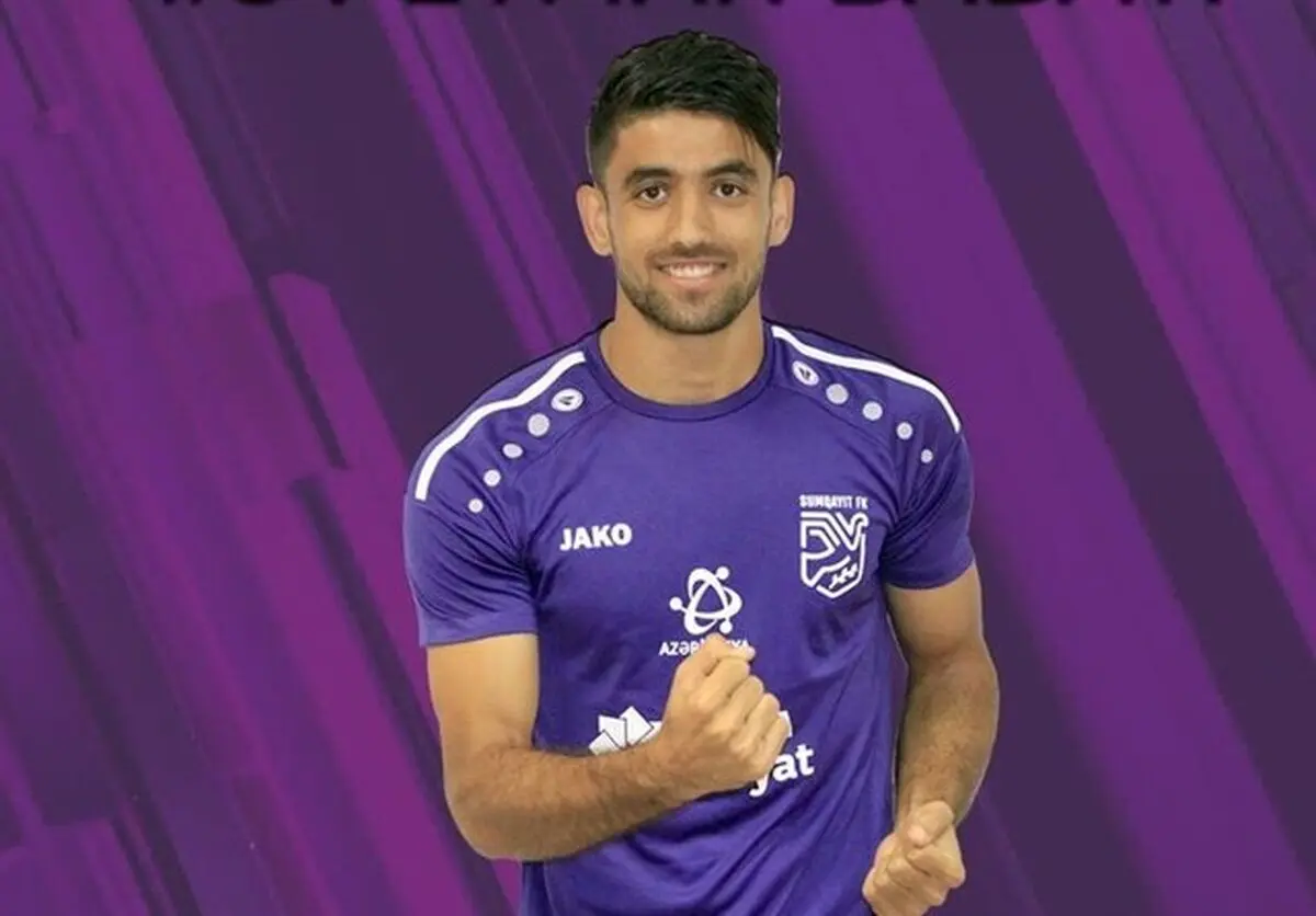 بازیکن ماشین‌سازی و اصرار به آفساید بودن گل پرسپولیس/ عکس