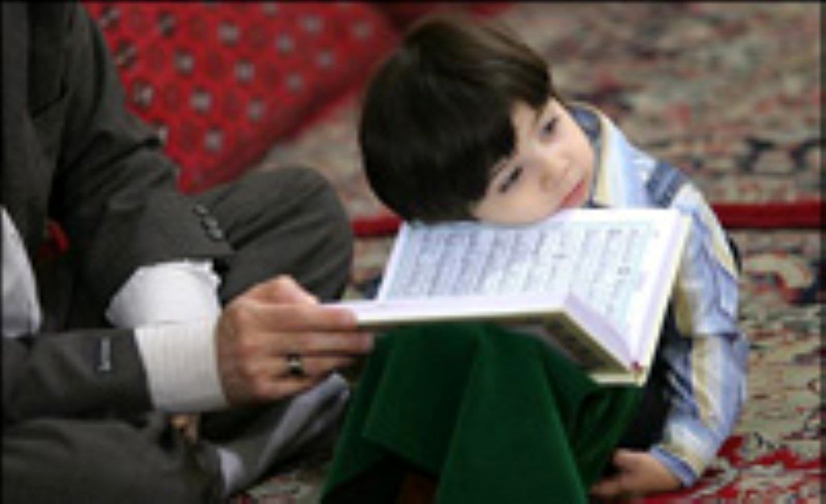 چطور به کودکان مسائل دینی را آموزش بدهیم؟/ بچهها نباید تحت فشار قرار بگیرند