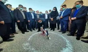 کلنگ مدرسه ۶ کلاسه شهید ناصری با اعتباری بالغ بر ۷۵۰ میلیون تومان به زمین زده شد