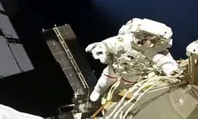 دومین پیاده‌روی فضایی سال ۲۰۲۱