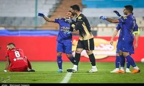 حضور دروازه‌بان استقلال در فدراسیون فوتبال