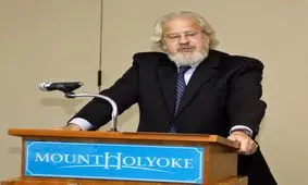 شاید ترامپ دستور حمله به تاسیسات هسته‌ای ایران را بدهد/ جنگ داخلی رخ نمی‌دهد/ ترامپ، موسولینی است که هیتلر ندارد