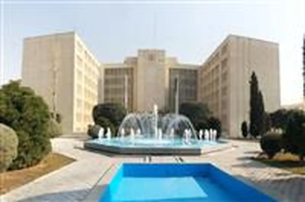 كاركنان شركت‌هاي دولتي، حقوق نجومي نمي‌گيرند