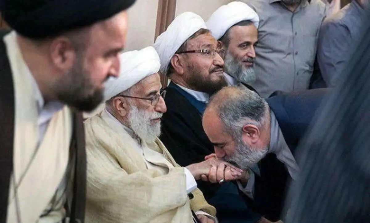 توضیحات آشنا درباره یک عکس