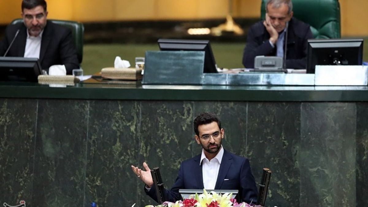 مقتدایی: اذعان آذریجهرمی بر دریافت ۱۰۰ میلیارد تومان اضافه از مردم برای تلگرام