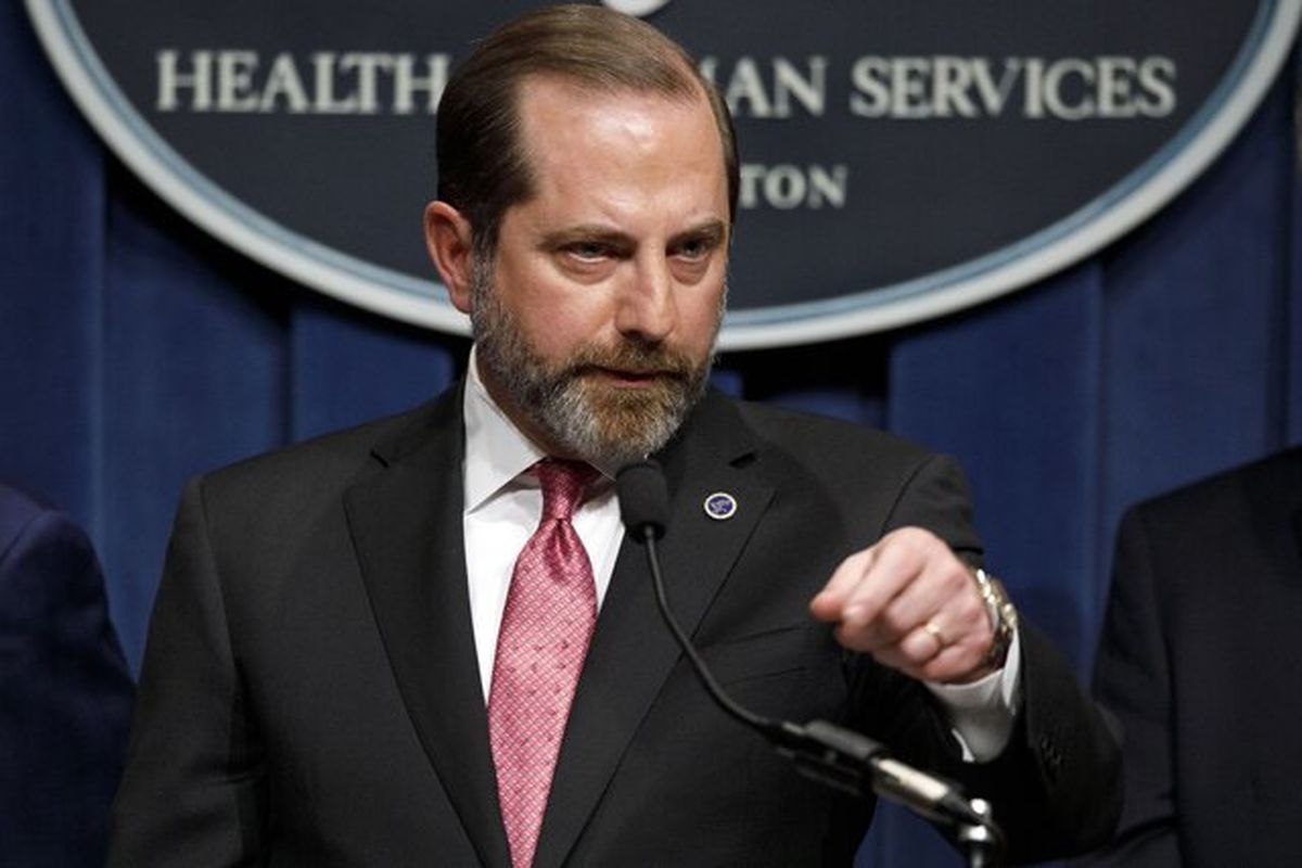 وزیر بهداشت آمریکا استعفا کرد