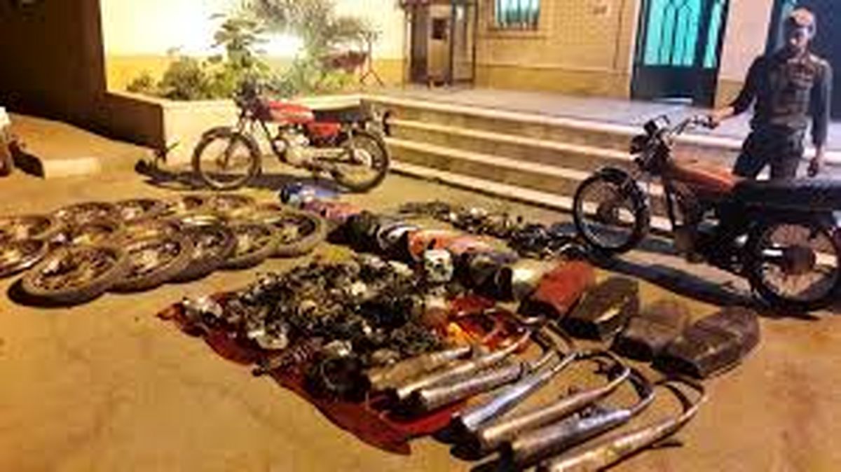 دستگیری ۴ سارق موتورسیکلت در شادگان