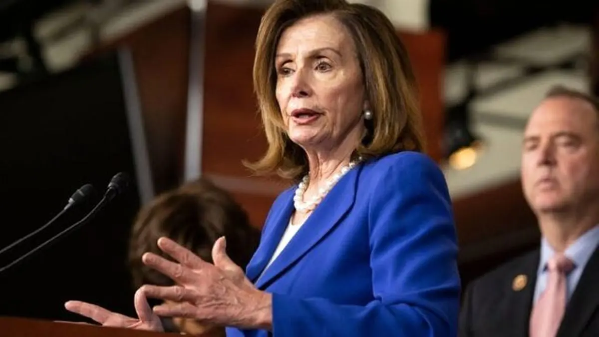 پلوسی احتمالا طی روزهای آتی طرح استیضاح ترامپ را به سنا می‌فرستد