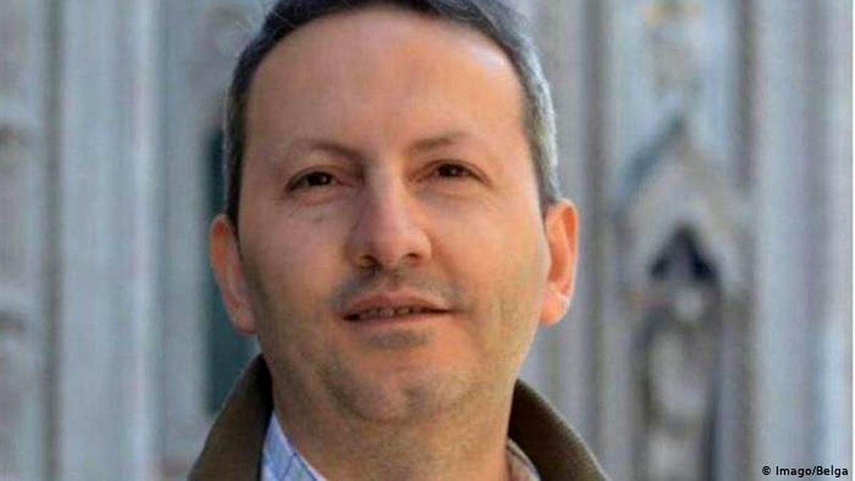 وکیل مدافع: احمدرضا جلالی همچنان در زندان اوین است
