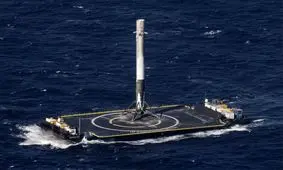 اسپیس اکس عملیات پرتاب راکت فالکون 9 را قبل از اجرا متوقف کرد