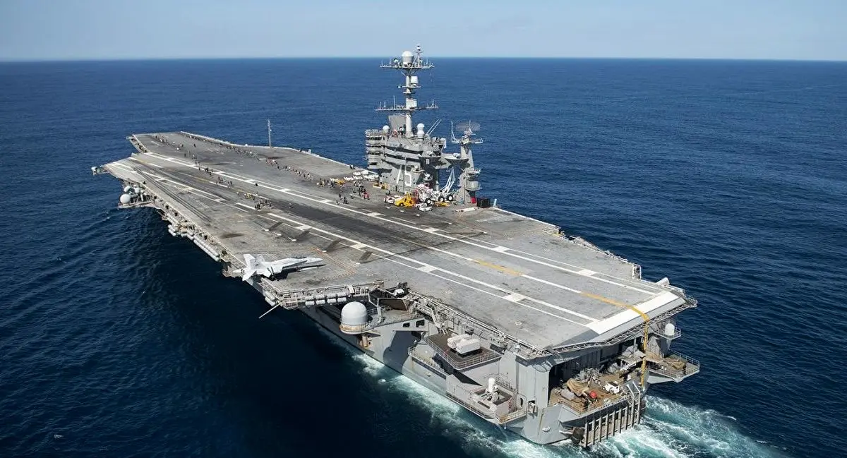 ادعای آمریکا در مورد فرود موشک‌های ایران در نزدیکی یک ناو