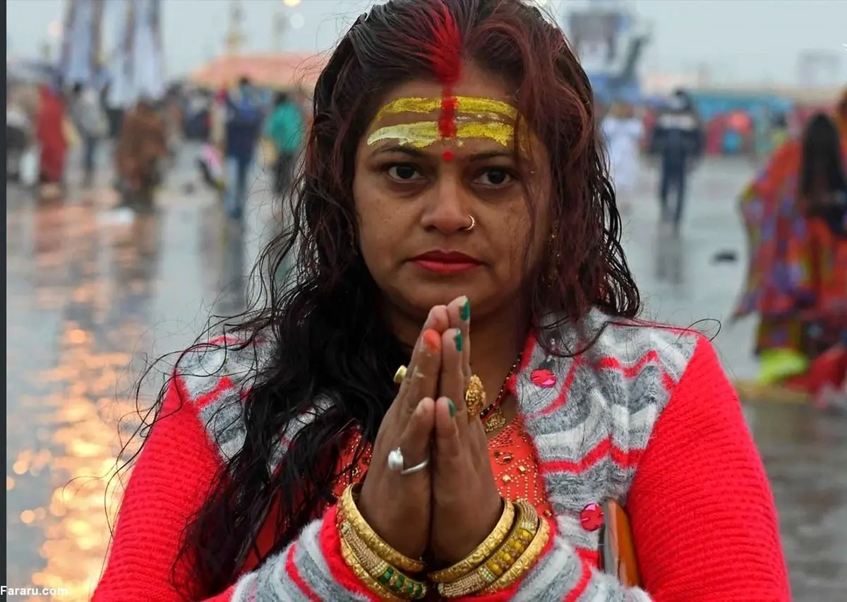 حمام دسته‌جمعی هندی‌ها برای پاک کردن گناهان!