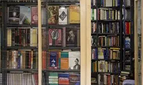 گشتی در پاساژ محبوب کتاب‌خوان‌های پایتخت/ اینجا بهشت کتابخوان‌هاست
