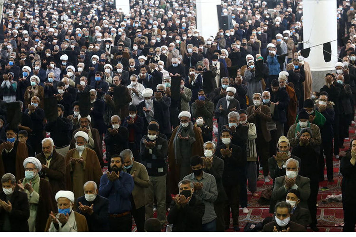 چرا نماز جمعه قم حاشیهساز شد؟