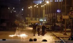حکومت نظامی در پایتخت تونس/ ۶۳۲ نفر در درگیری با پلیس بازداشت شدند