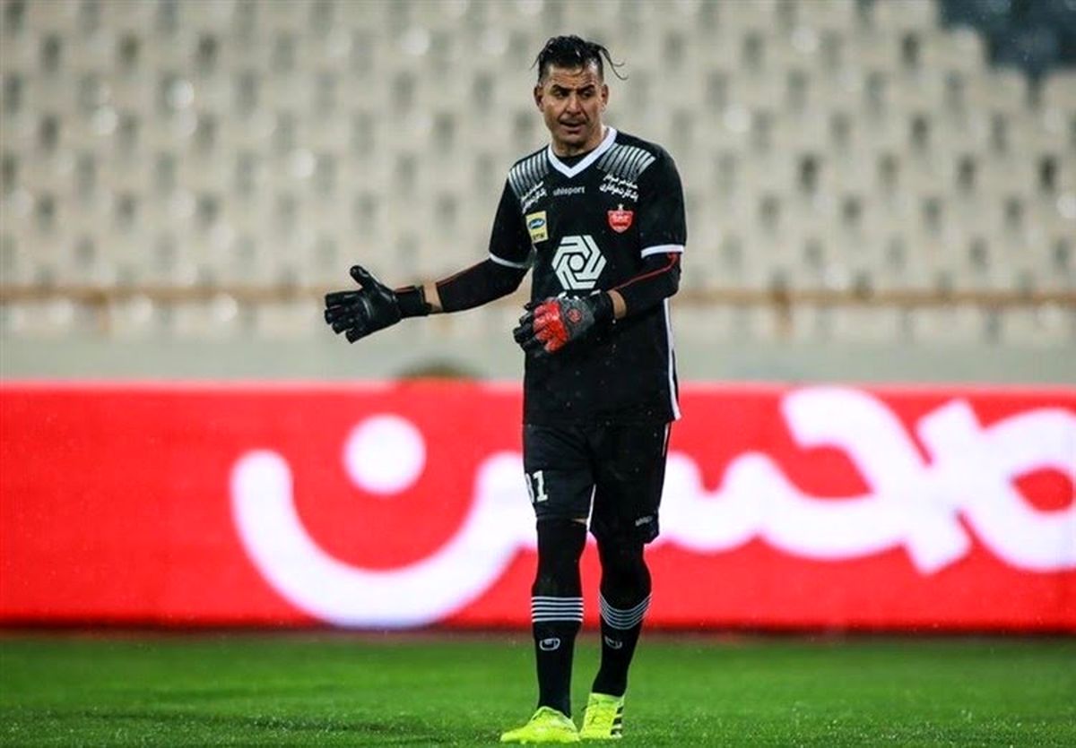 حمله تند و جنجالی دروازه بان پرسپولیس به مهدی هاشمینسب