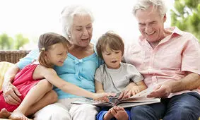 نکات مهمی که پدربزرگ و مادربزرگ ها برای تربیت نوه ها باید بدانند