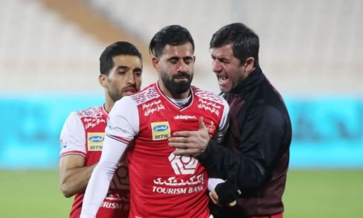 ادعای جنجالی بازیکنان پرسپولیس درباره پنالتی فولاد!