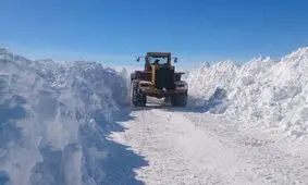 کولاک راه ارتباطی ۴۰ روستای آذربایجان‌شرقی را مسدود کرد
