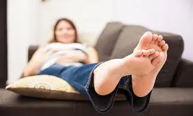 5 دلیل پا درد پس از بیدار شدن از خواب