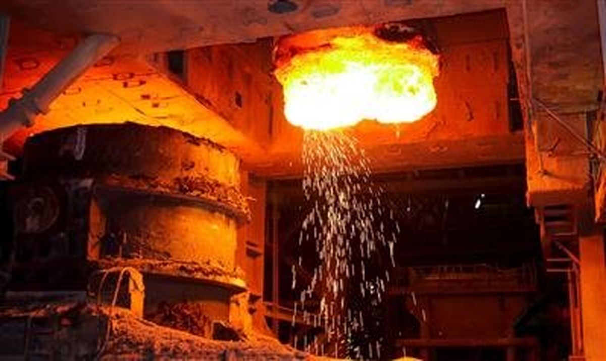 سهم یک درصدی فولاد مبارکه در تولید ناخالص کشور/ تحریم مدیرعامل فولادسازی مطرح ایران نشان از همت دشمنان برای جلوگیری از موفقیت های این حوزه دارد