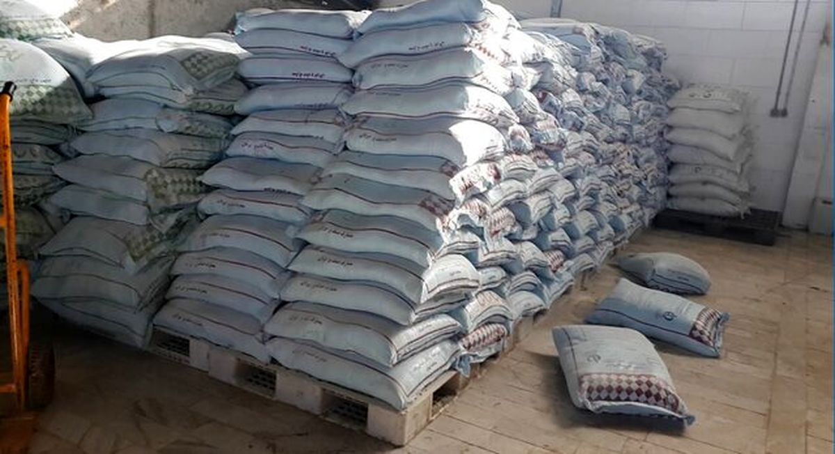 کشف 100 تن آرد در استان اردبیل 