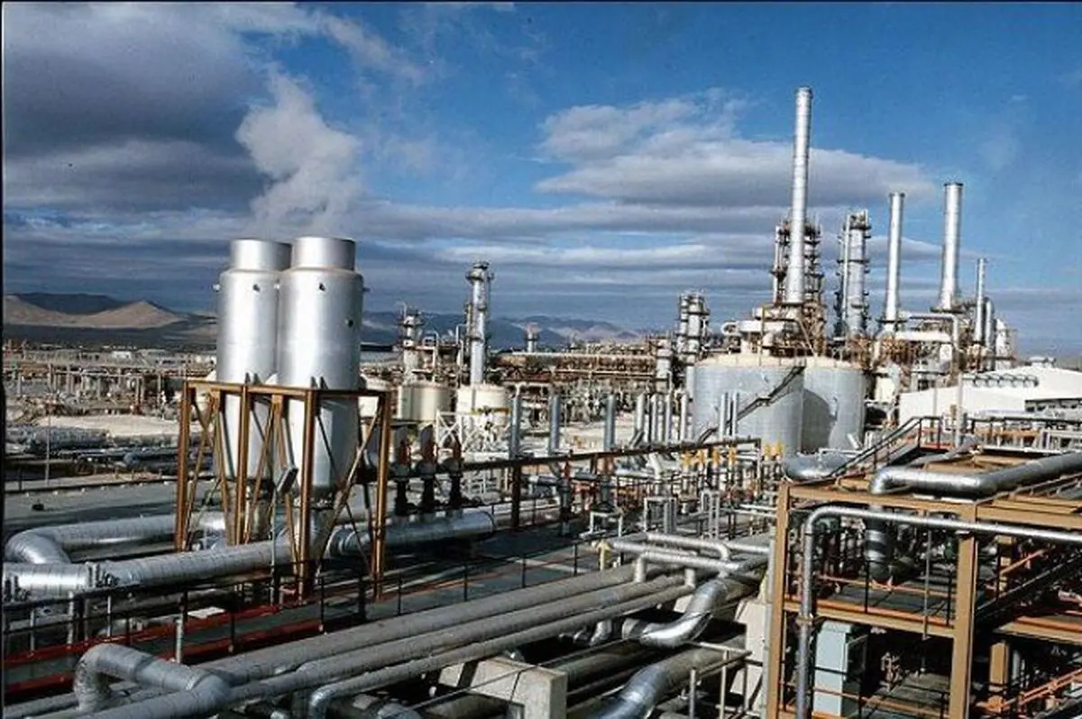 پتروشیمی اسلام آباغرب کلنگ زنی می‌شود