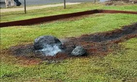 خبر افتادن شهاب‌سنگ در حیاط یک مدرسه‌ جنجالی شد