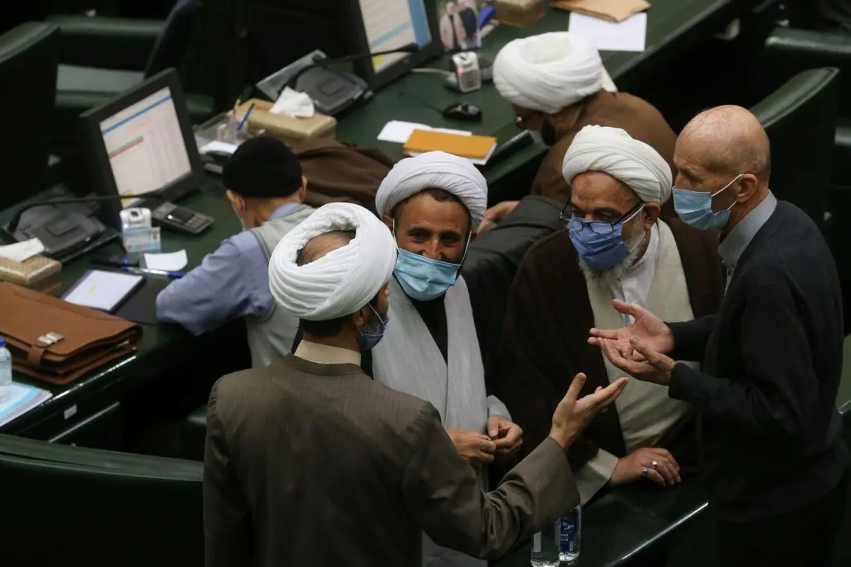 نمایندگان نمی‌دانستند به لایحه بودجه رای می‌دهند یا گزارش تلفیق / برخی اشتباهی رای دادند