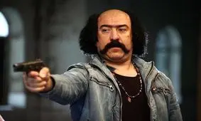 گریم متفاوت علی انصاریان در فیلم سینمایی «بانک زده‌ها»