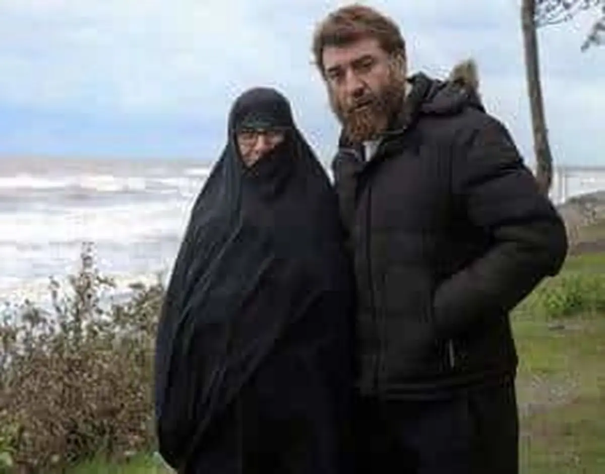 چه کسی خبر فوت علی انصاریان را به مادرش داد؟