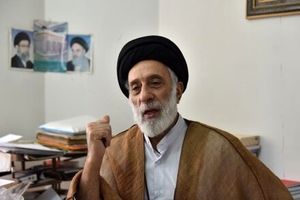 هادی خامنه‌ای: دست‌هایی در کار است تا برجام تحقق پیدا نکند