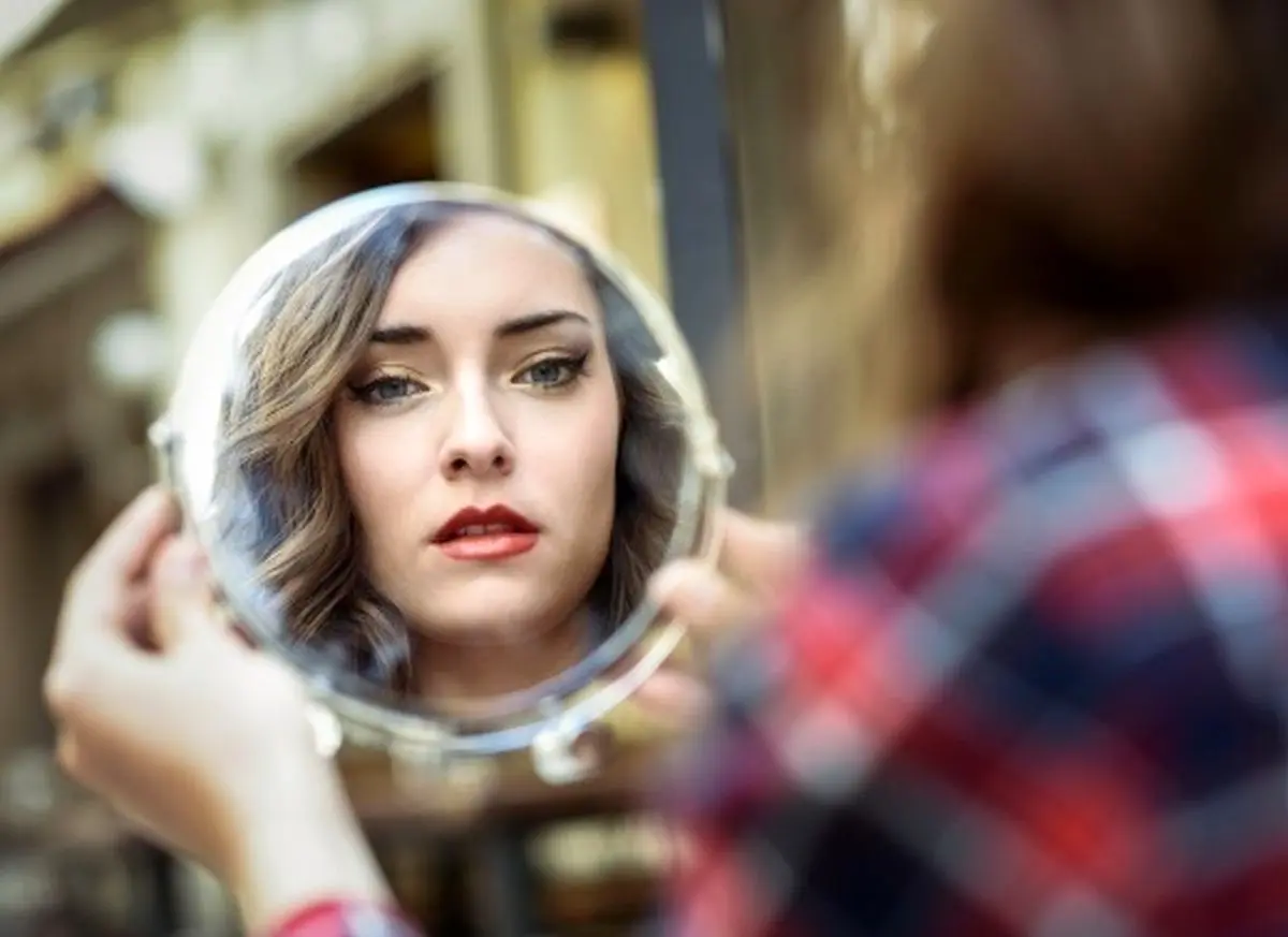 ازدواج زن ۳۵ ساله با خودش پس از شکست عشقی!