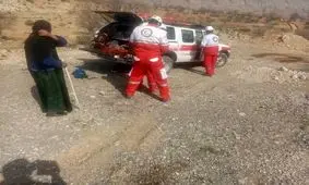 نجات جان چوپان گیرافتاده در کوه‌های صعب العبور