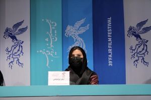 سحر دولتشاهی با ماسک در جشنواره فیلم فجر/ عکس