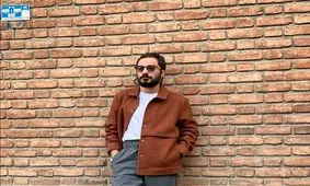 واکنش نوید محمدزاده به درگذشت علی انصاریان/ نسل ما همه‌شان سوختند، منتها درصد سوختگی‌شان فرق می‌کند