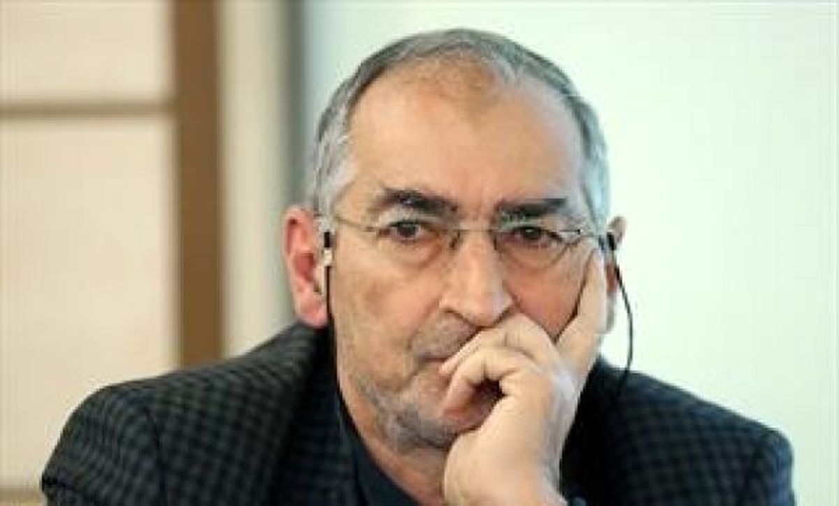 زیباکلام: عارف توان اجرایی ندارد