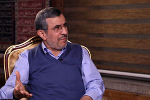 ادعای جدید احمدی نژاد: سایه جنگ را از ایران دور کردم/ احساس وظیفه کنم کاندیدا می شوم