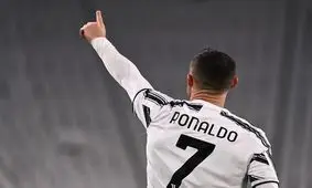 کمک خیرخواهانه رونالدو به درمان یک کودک سرطانی