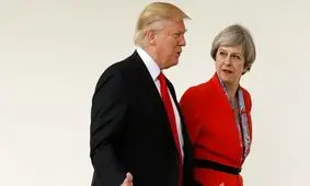 ترزا می به شوهرش گفت ترامپ دستش را گرفته است!/ عکس