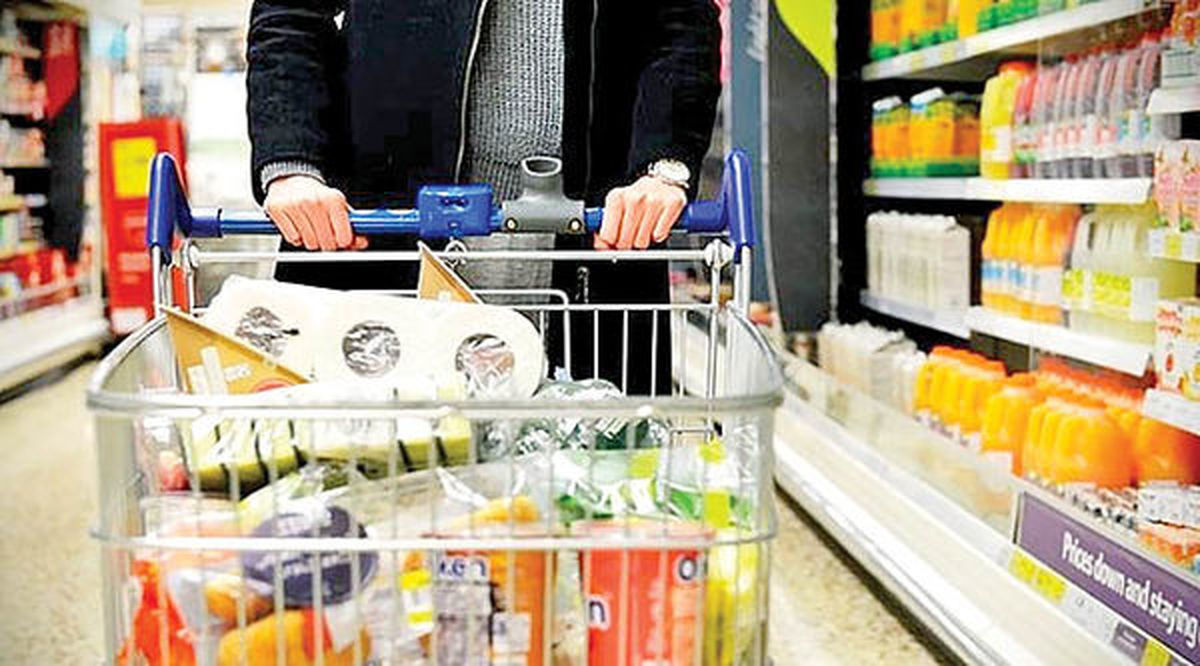 فروش اجباری کالا در فروشگاههای اردبیل با برخورد قانونی روبهرو میشود