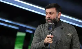 طرح موزاییکی باشگاه پرسپولیس برای علی انصاریان/ عکس