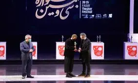 پوشش نوید محمدزاده خبرساز شد/ لباس‌هایش را از دیوار مهربانی تهیه کرده است